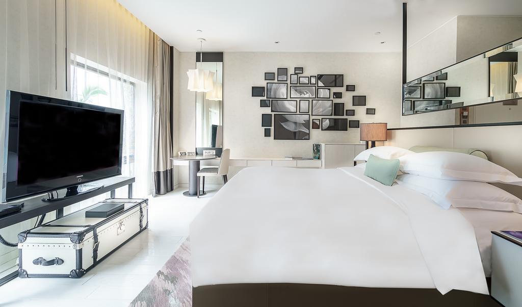 Hotel Naumi Singapura
